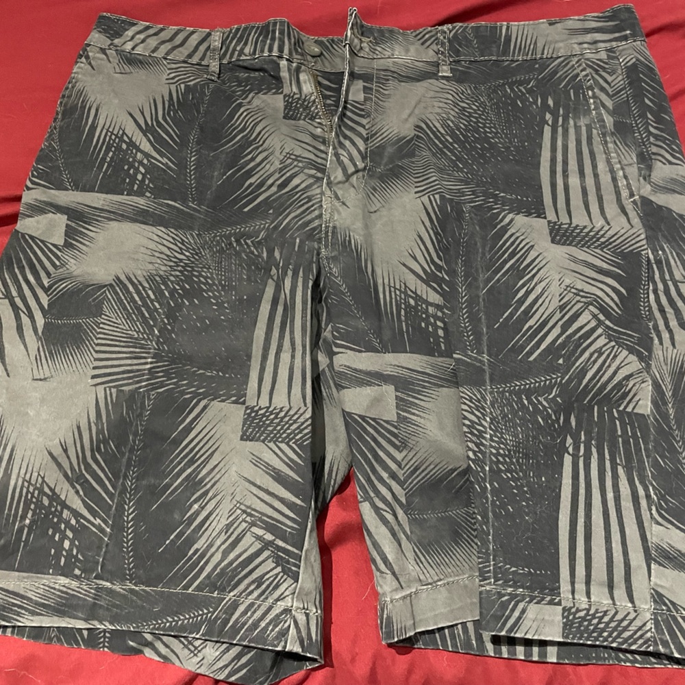 Brand: Tony Hawk Grey Cargo shorts